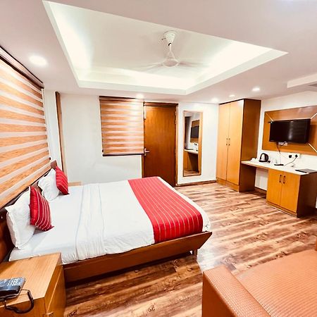 Hotel Sizzling Starr New Delhi Luaran gambar
