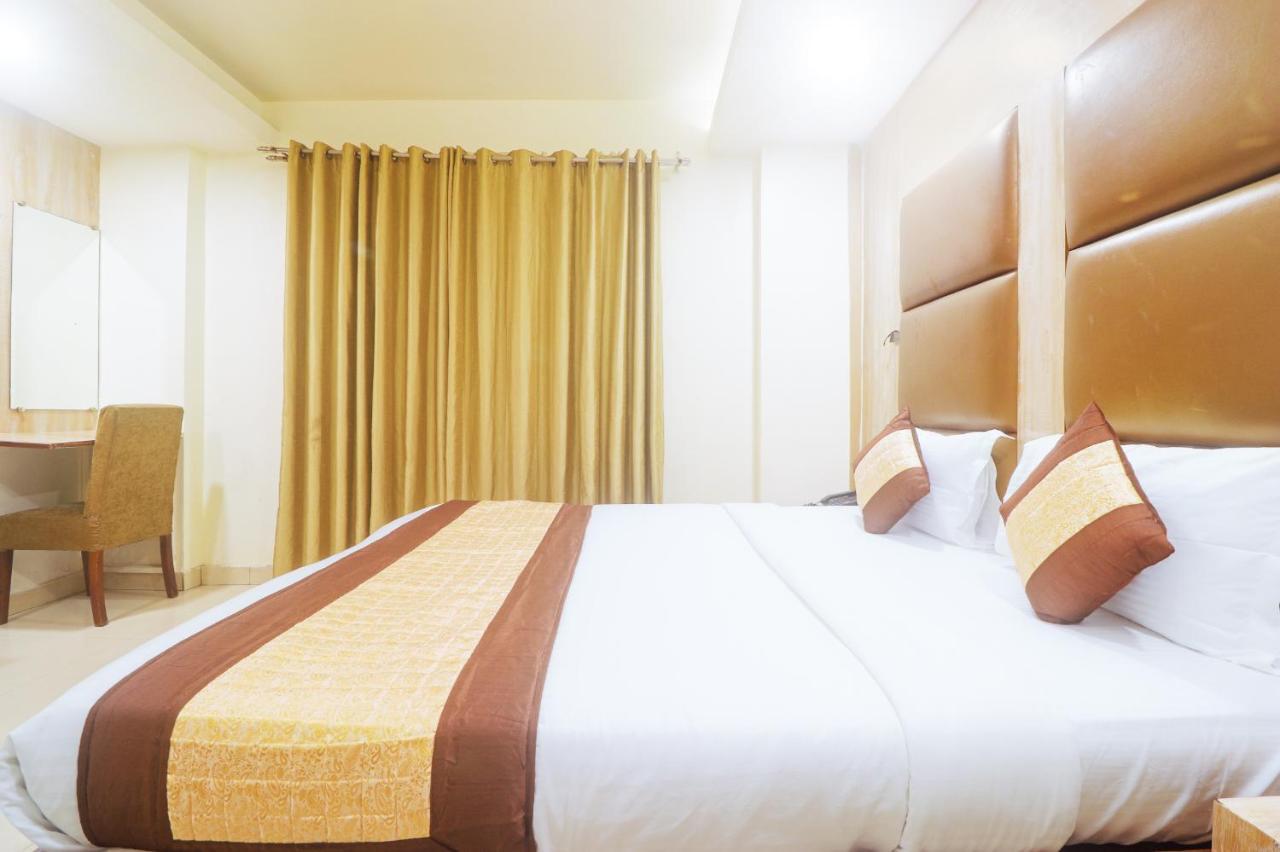 Hotel Sizzling Starr New Delhi Luaran gambar