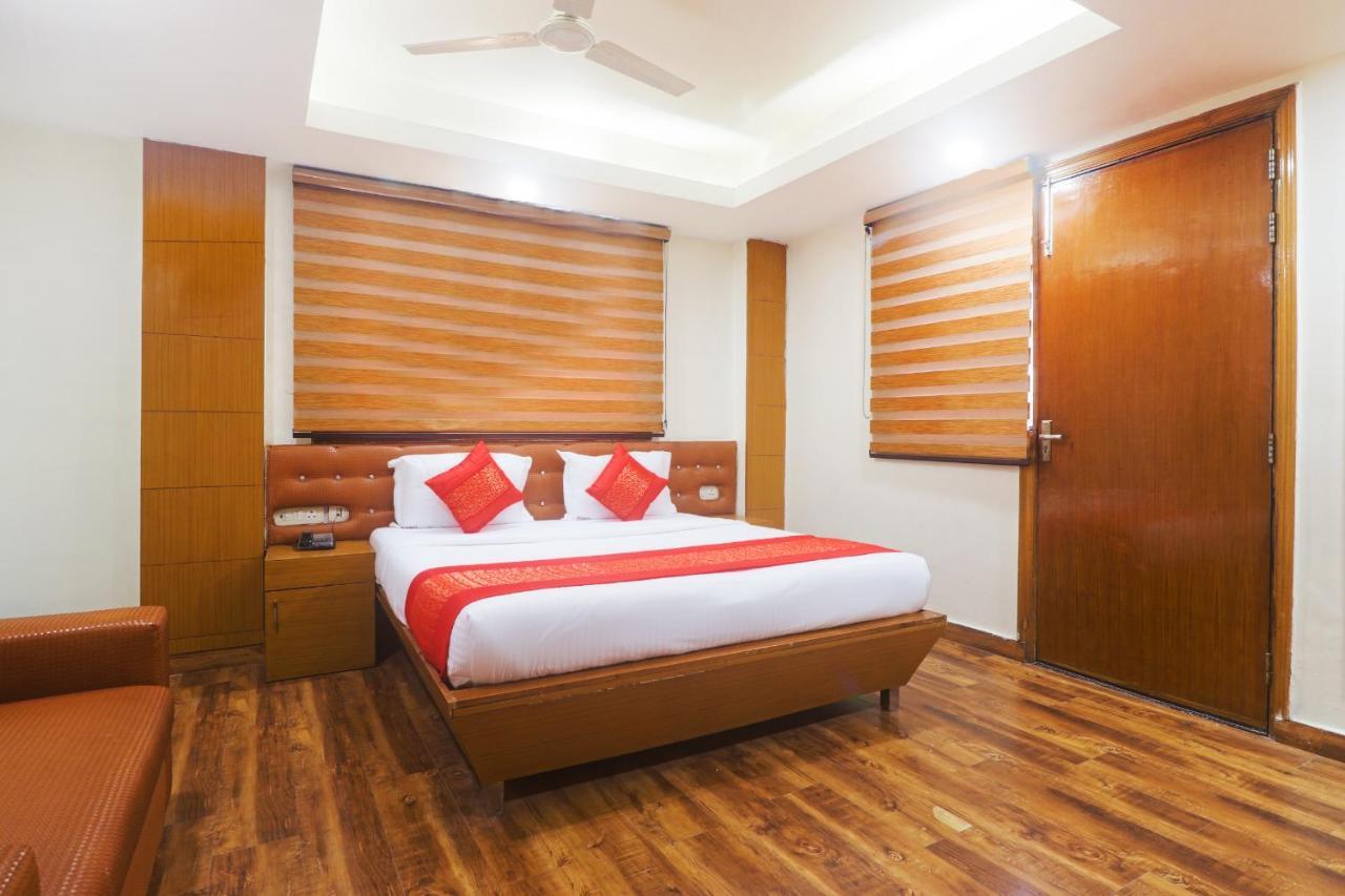 Hotel Sizzling Starr New Delhi Luaran gambar