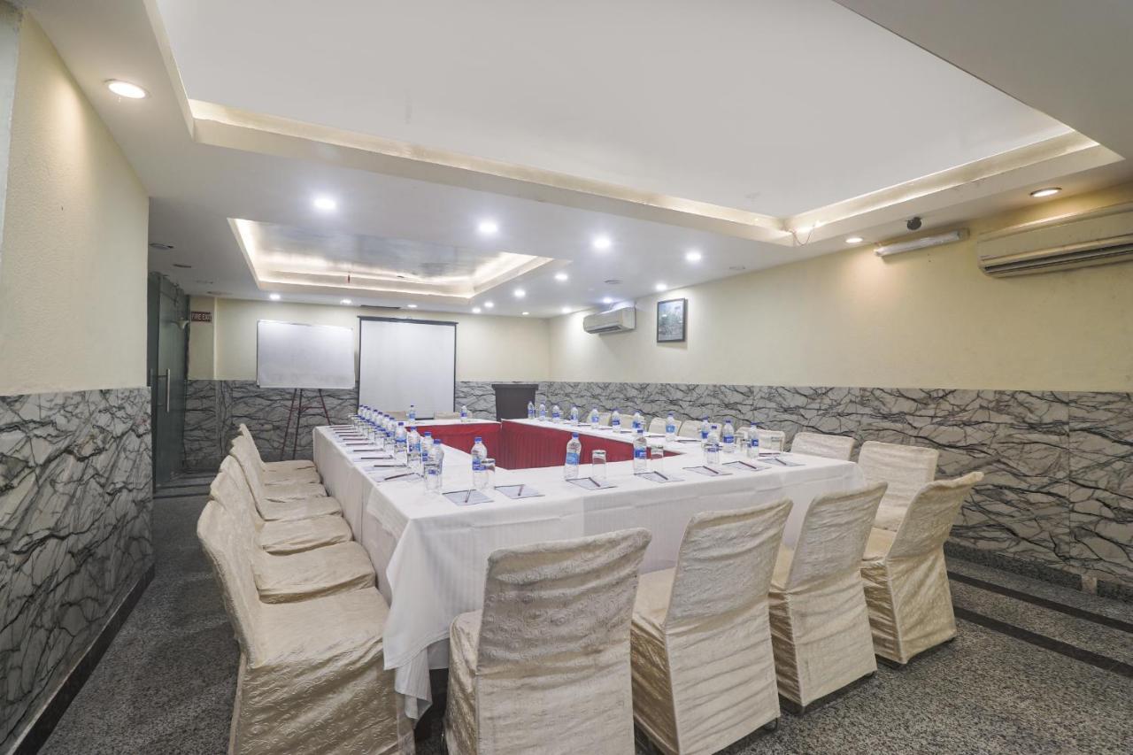 Hotel Sizzling Starr New Delhi Luaran gambar