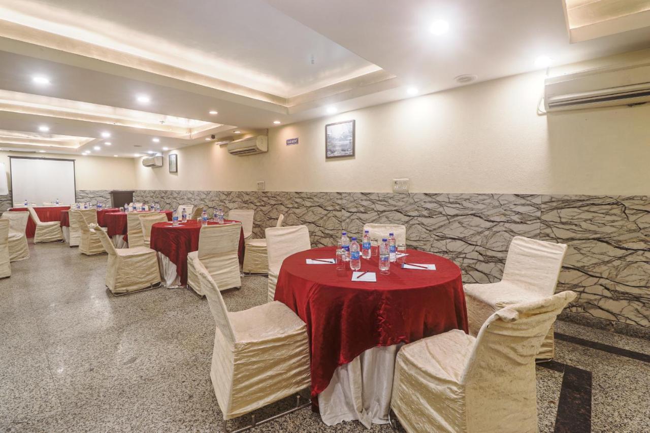 Hotel Sizzling Starr New Delhi Luaran gambar