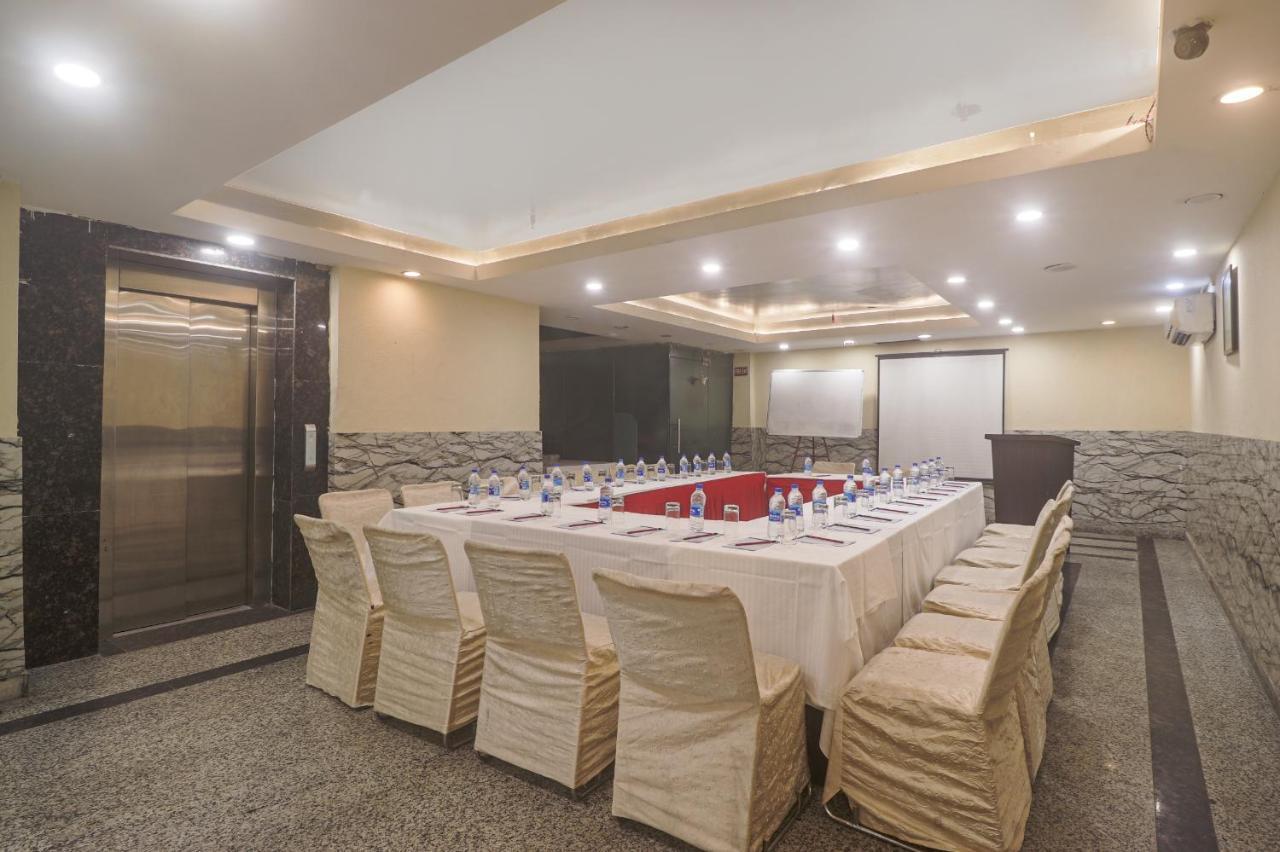 Hotel Sizzling Starr New Delhi Luaran gambar