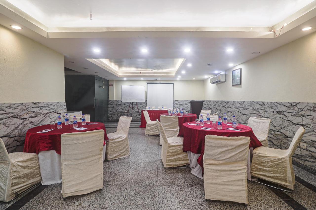 Hotel Sizzling Starr New Delhi Luaran gambar